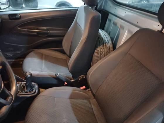 VOLKSWAGEN SAVEIRO 1.6 MSI ROBUST CD 16V FLEX 2P MANUAL